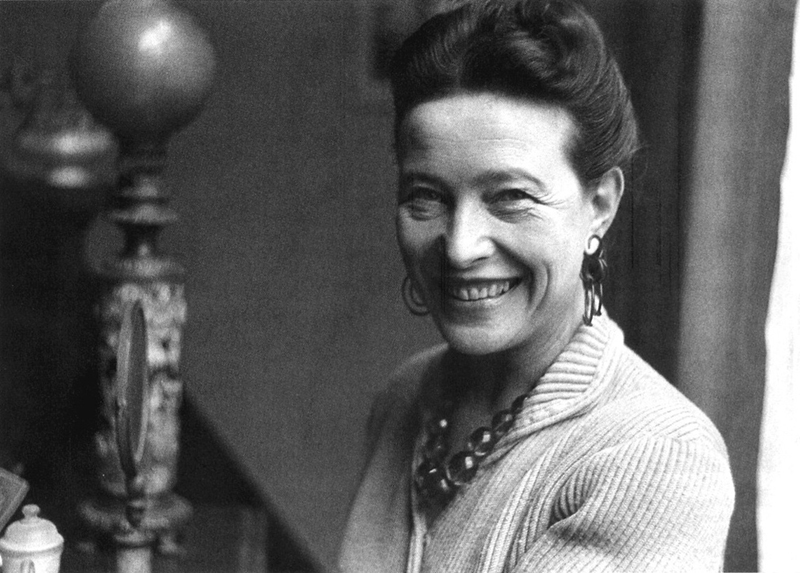 Simone de Beauvoir foi uma escritora, intelectual, filósofa existencialista, ativista política, feminista e teórica social francesa